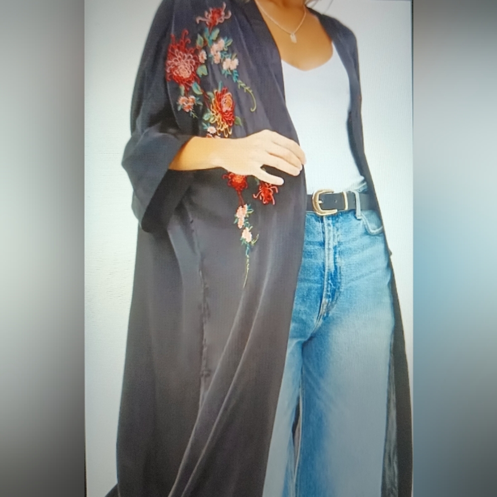 Open-Front Black/Floral Kimono